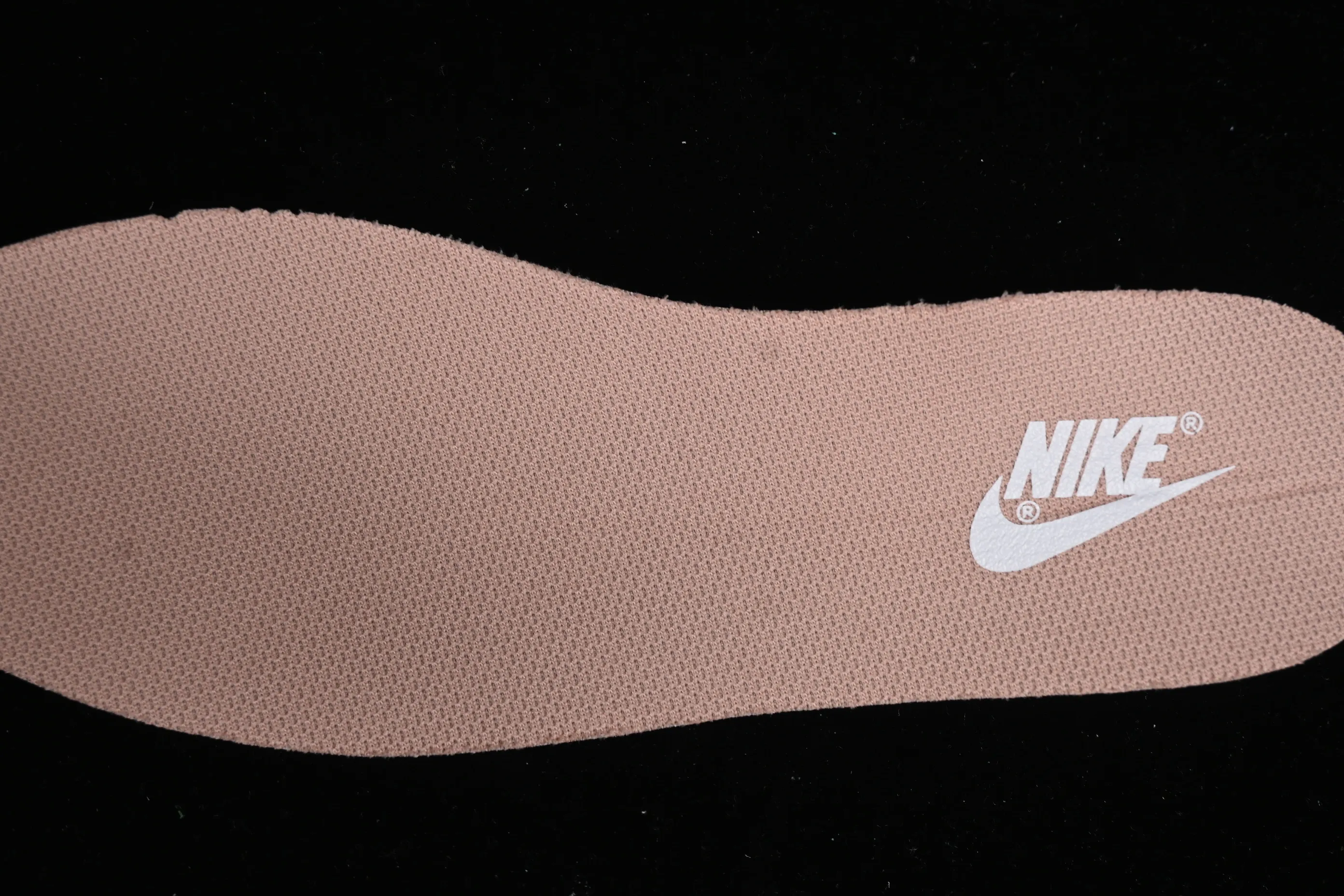 All categories Nk SB Dunk series Nk SB Dunk Low low-top sneakers Nk Dunk Low ESS customized version rose pink retro sweetheart low-top casual sneakers DD1503-118